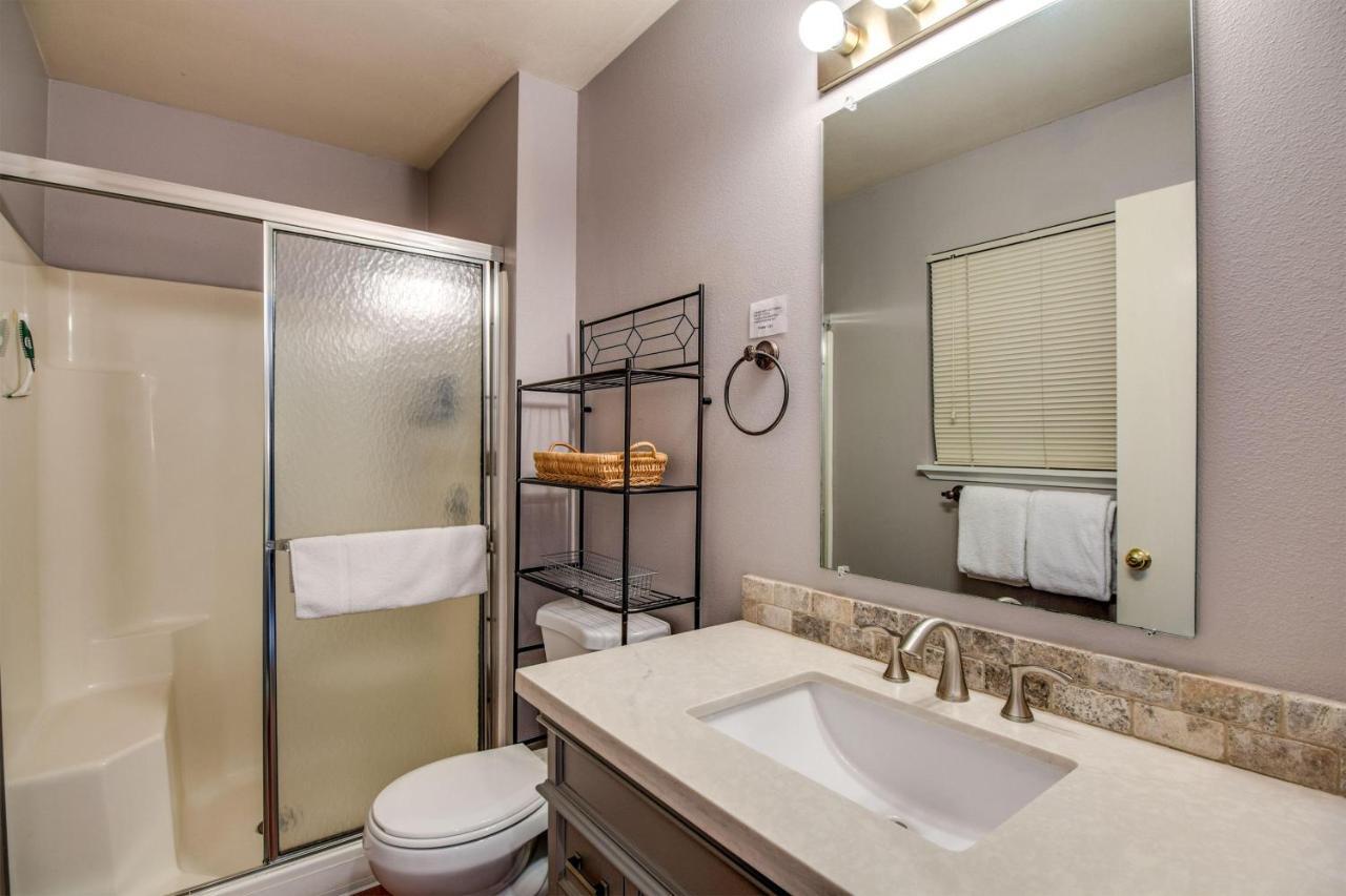 Powder Village Condo F8 Бенд Екстериор снимка
