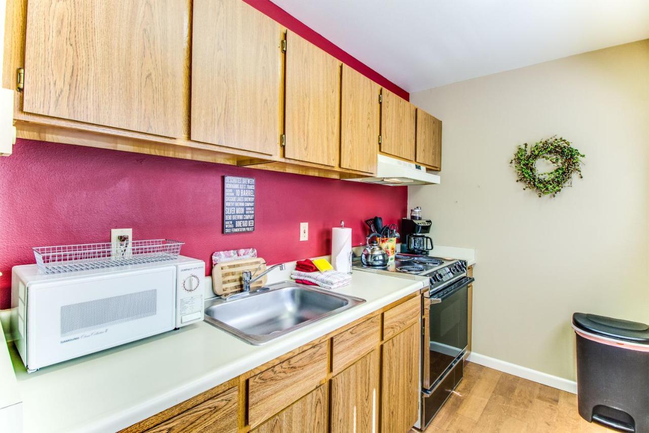 Powder Village Condo F8 Бенд Екстериор снимка